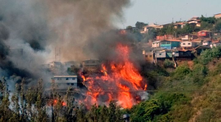 Le fiamme a Valparaiso